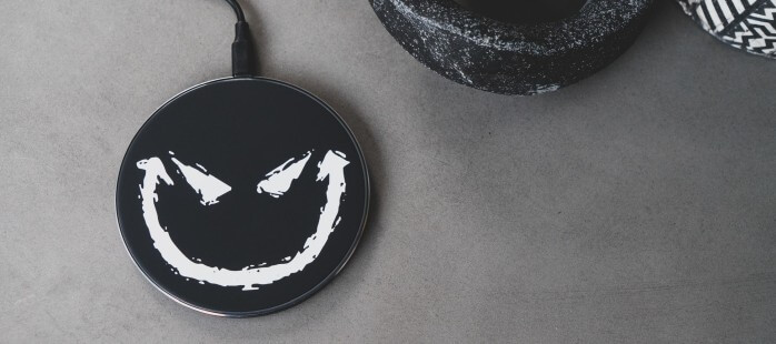 STEDI Smiley Wireless Charger